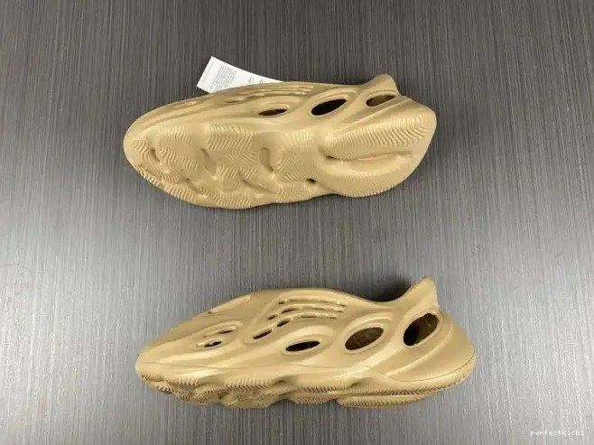RNNR GW3354 Foam Adidas Yeezy Ochre 0604